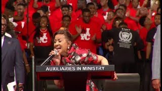 The Young People Are Going In Powerful Praise Break With Dorinda Clark Cole AIM 2018 HD [upl. by Brandenburg]