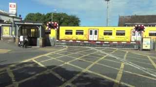 Birkdale Level Crossing [upl. by Ileana723]